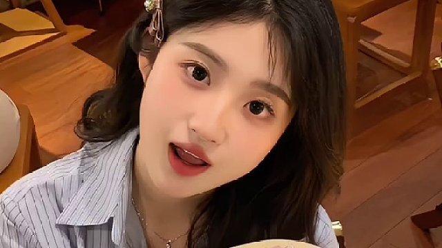 论女生见面到底要带多少装备？？#生活感拍照#打卡#拍照#ccd#拍照姿势