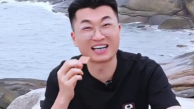 三只松鼠的原味肉铺真的好吃吗 #测评 #美食测评 #试吃 #肉铺