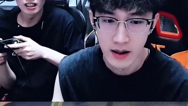 大橘子究竟是什么操作能让蔡哥如此破防 #我浮夸真的要强 #单机游戏 #游戏 #游戏中的自闭时刻