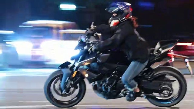 ️随着天气逐渐暖和，接下来陆续开始街拍，欢迎新摩友们前来打卡！！！
#机车摄影 #骑机车出门的回头率