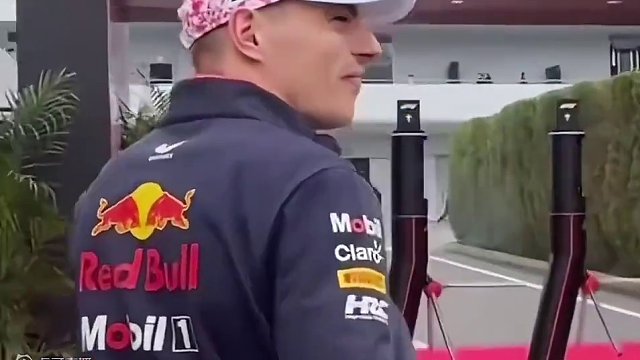 #2024f1日本大奖赛 维斯塔潘日常迷惑行为之不走寻常路的潘子。潘子：谁也别想猜到我的路线#迷惑行
