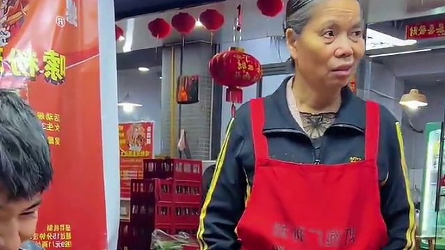 广东帅哥居然能吃爆辣辣辣辣了？阿姨血亏5000块~#螺蛳粉