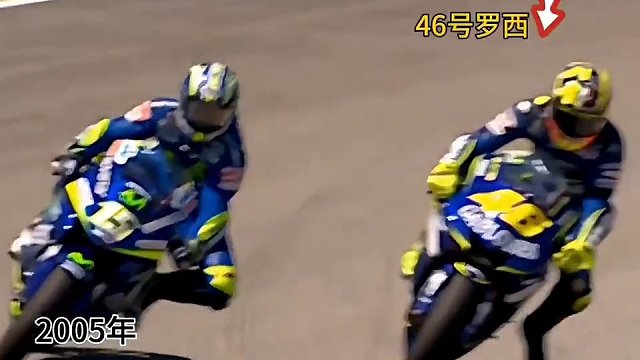 罗西将对手挤出赛道，翘头夺冠…马奎斯顶飞洛伦佐…重温经典名场面…#机车 #专业动作请勿模仿 #摩托车