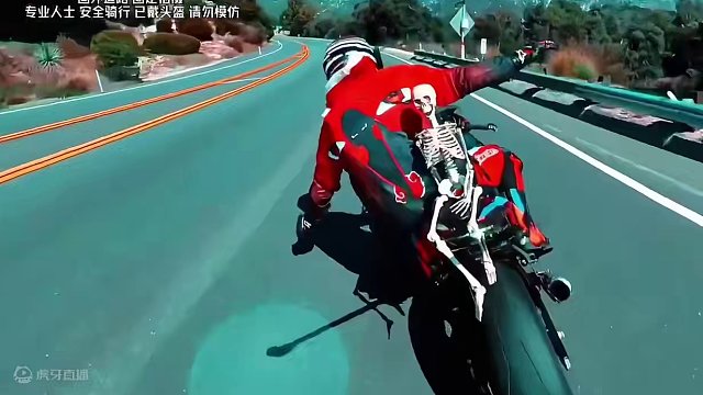 #摩托车领航计划 今天的造型挺别致！看国外机车大部队跑山有多专业和丝滑！#机车