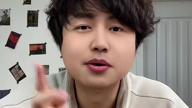 宝子们，这个卷饼太太太太太好吃了，万物皆可卷，卷什么都嘎嘎香！#卷饼 #鸡蛋饼 #早餐饼 #早餐鸡蛋