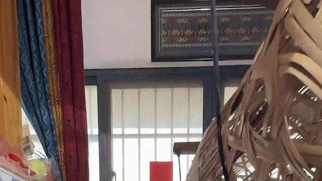 当我用壮锦做了一条裙子～
#广西三月三 #我的乡村生活 #改造前vs改造后 #少数民族文化