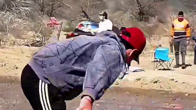 拉力赛“爆装备”瞬间～#一顿操作猛如虎 #是时候展现真正的技术了 #wrc拉力赛 #专业动作请勿模仿