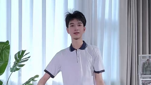 梨花哪有美男香 #男高 #变装 #古典舞 #霜雪千年 #梨花香