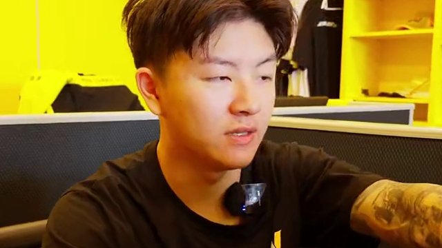 全台唯一最帅RS涂装！ 
#廖洋玩车 #赛车手 #赛车手日常 #TWR #d2