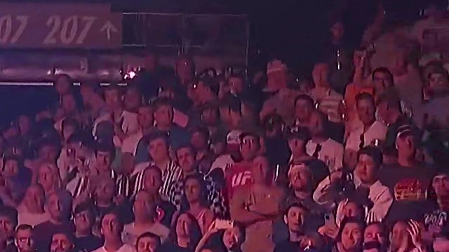 明天#UFC300 就是献给粉丝的节日！#张伟丽vs闫晓楠 草量级顶峰相聚！