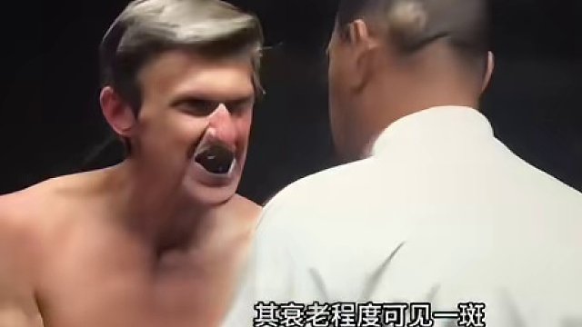 59岁大叔挑战职业菜鸟，开场五秒惨遭击倒！#拳击 #kotv #拳王