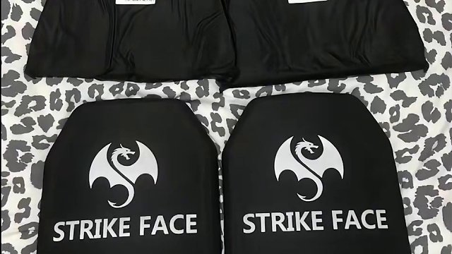 捧着花见面永远是件超级浪漫的事。