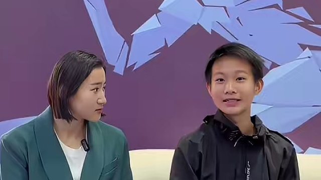 十七岁少年对于兰博基尼跑鞋有了高度评价，值得收藏，你们怎么看？鞋子还喜欢么？#派燃烧兰博基尼联名款 