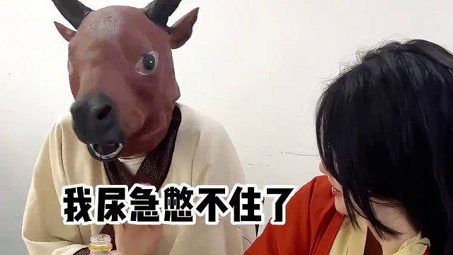 铁轨旁的牛肉干，塌掉下的冰红茶 #煮酒论枭雄 #曹操斗地主