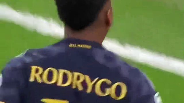 罗德里戈两连击破门，皇马1-0领先！