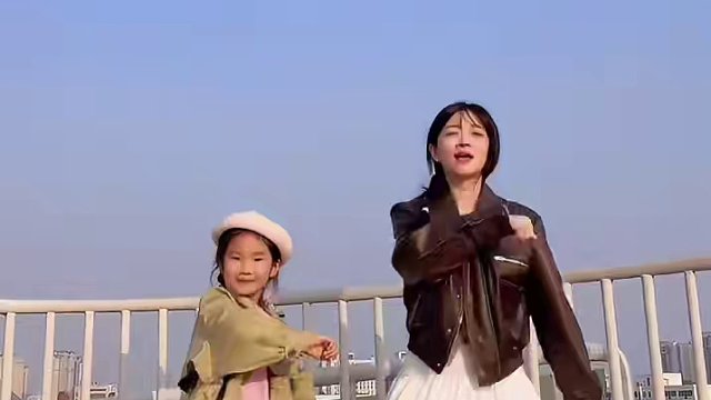 小手摆起来
#allnight #ive #翻跳 #浅跳一下 #今日份舞蹈打卡