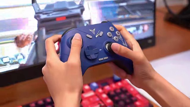 联动狂魔又要联动火影了？ 来看看飞智冰原狼2火影佐助版 #steam游戏 #外设 #飞智 #飞智手柄