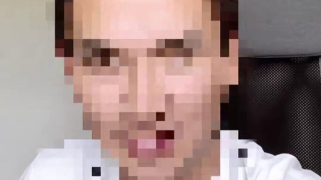 人类吃饲料会更健康？我先尝尝什么味！ #美食测评 #老胡的美好生活 #人类饲料 #测评