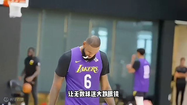 湖人惨遭掘金逆转，记者怒斥哈姆：准备把挑战留着回家过年？ #詹姆斯 #哈姆 #湖人队 #掘金队