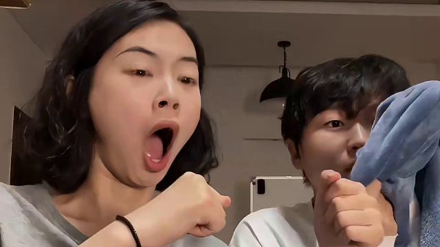 你们觉得她有所进步吗… #恐怖片 #室友 #搞笑