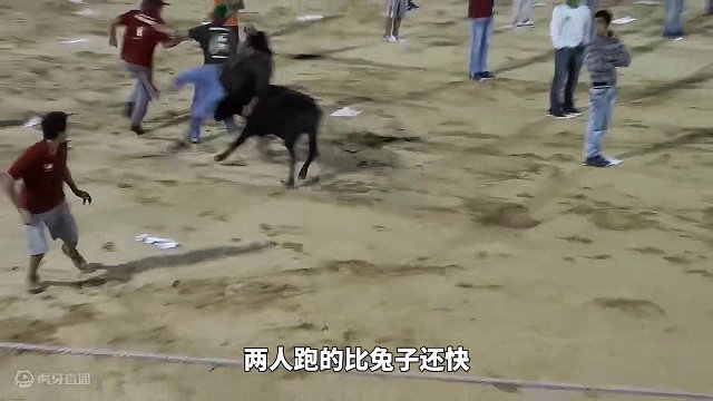 逗牛挑战，站在白纸上坚持到最后的获胜