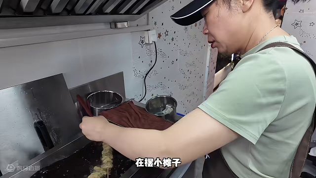 镇江的老太臭干来到南京来了！觉得是南京臭干升级了！大家五一去试试#真材实料才能做出好味道 #谁懂这一