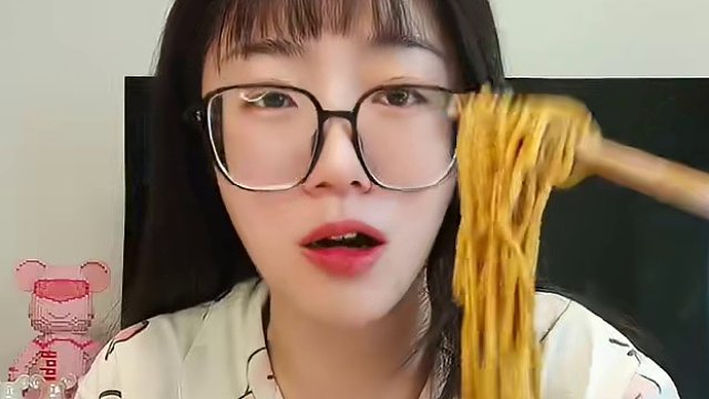 馋热干面又吃不到的小伙伴，强烈推荐试试这个牌子！#妈呀太香了 #这一碗好过瘾 #热干面 #宵夜吃什么