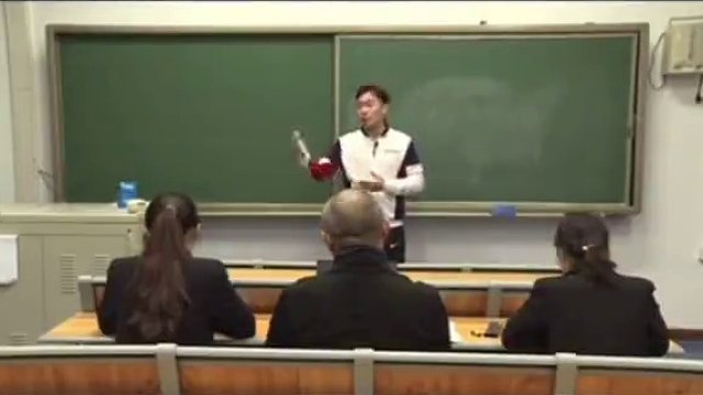 体育试讲：原地单手肩上投篮 