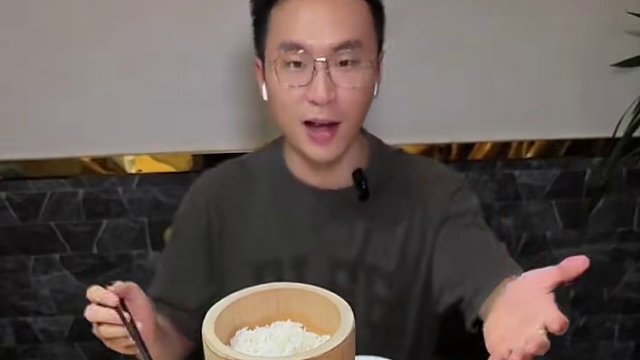 新塘广场对面又多了一家吃土家菜的，99就有5菜1桶米饭啦#五一美食攻略 #好吃不贵经济实惠 #五一本