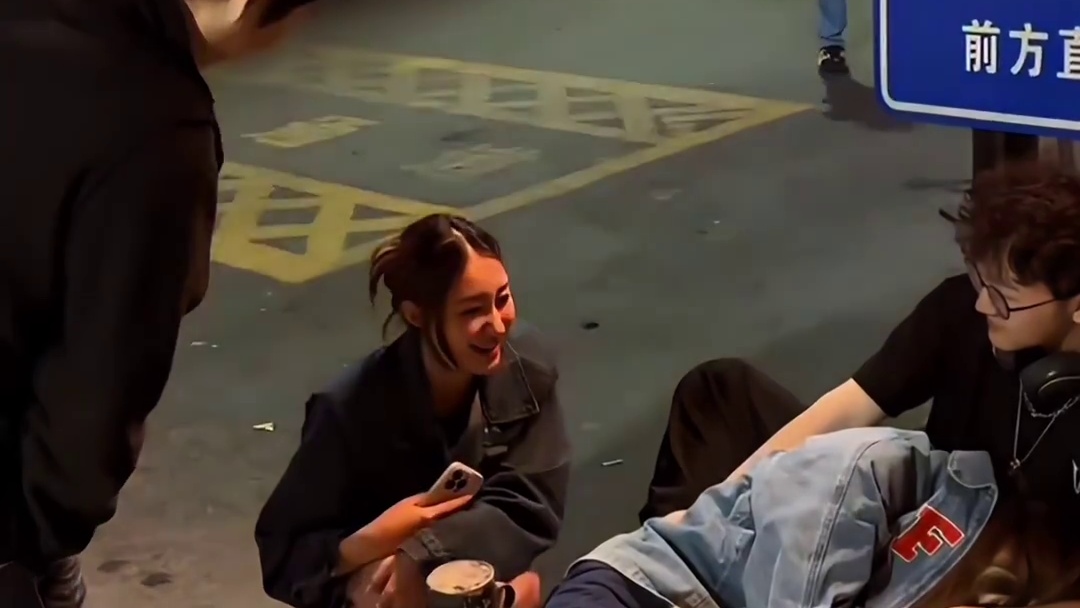 盘点酒吧街头路人我们穿不起的鞋