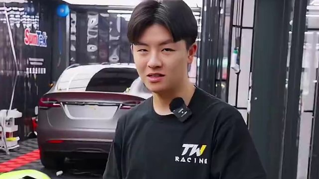 极致手工艺 贴字不走针！ 
#廖洋玩车 #赛车手 #赛车手日常 #TWracing #d2racin