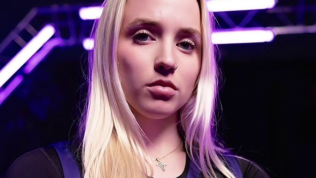 海莉大学第二次转学打球，期待她下赛季的表现！