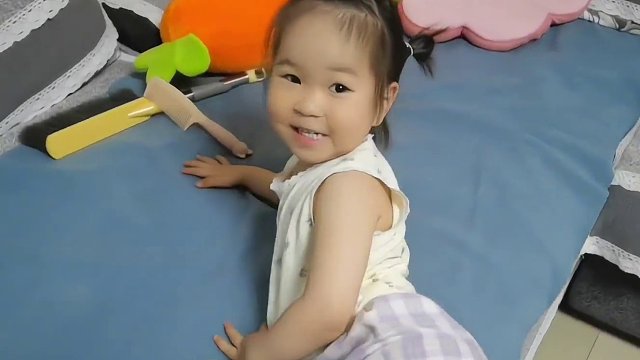 三岁小宝宝改的枪能有多离谱 #暗区突围 #暗区突围改枪 #整活