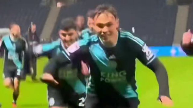 宝刀不老！老将不死！期待瓦尔迪能继续留在莱斯特城，留在英超！#瓦尔迪 #莱斯特城 #英超 #如此足球