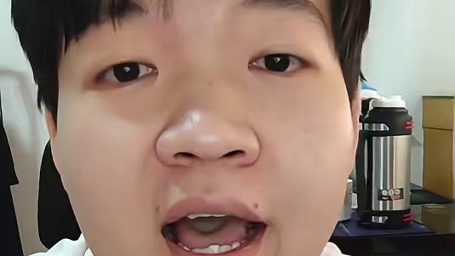 恭喜自己五十万粉丝，给大家送福利啦！！！锁定5月二号直播间哟 #暗区突围五一狂欢  #五一看卡莫纳的