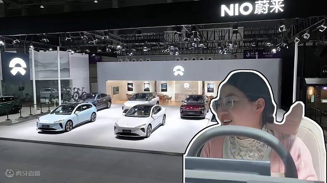 直击安徽国际车展人气现场，人流如梭。 邀你打卡蔚来体验前瞻科技，感受愉悦生活方式，快来领取车展专属福