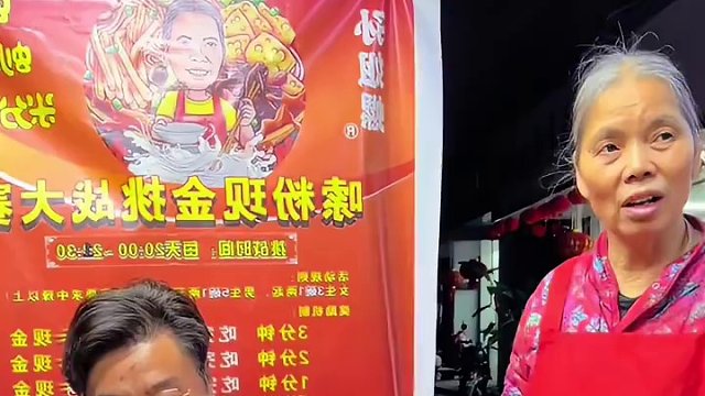 河南帅哥挑战5两爆辣~你觉得他能挑战成功吗？#螺蛳粉