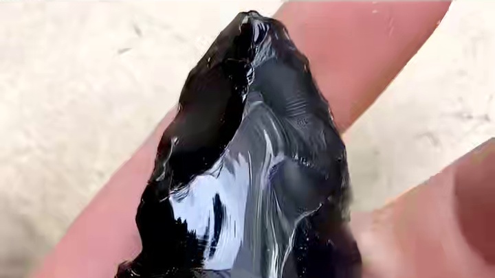 被称作“龙晶”的黑曜石，居然有这么多神奇的妙用！