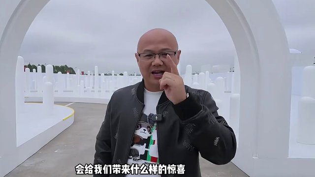 智己L6腾挪测试：一键脱困，一键穿行，动态补盲