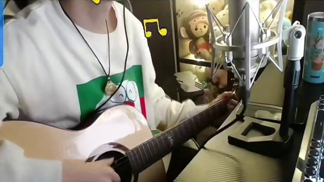 杰尼龟吉他弹奏纯享，这个男人弹吉他的时候也太有魅力吧！
#声声荟 #声声漫 #ss杰尼龟 #亿光年 