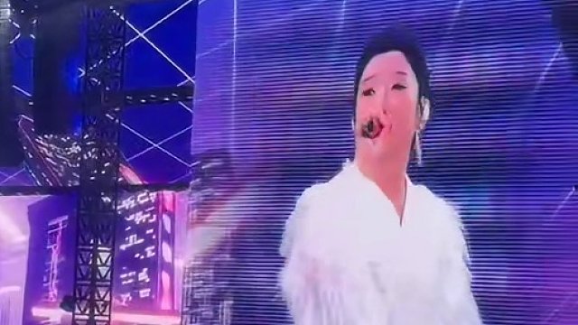 凤凰传奇北京站 原来他们有这么多歌我居然不知道哈哈哈#万人合唱 #凤凰传奇 #凤凰传奇大合唱