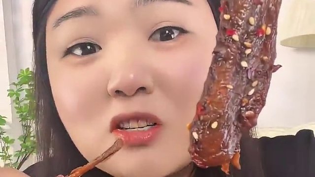 这个重辣的BT辣翅，真的太辣了，不愧是疯狂辣翅！#鸭翅#爆辣鸭翅