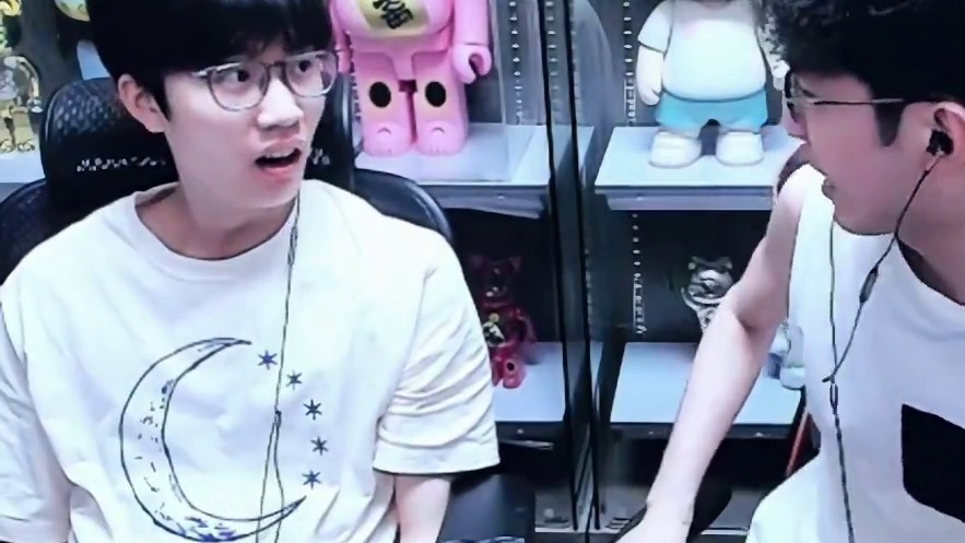 蔡哥这是什么运气？新出的箱子就能开出金？ #逆水寒 #逆水寒手游  #我浮夸真的要强