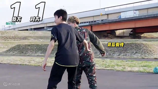 让我来看看评论区有谁知道这个bgm是什么。 #街球 #自由球风 #传球大师 #控球大师 #balle