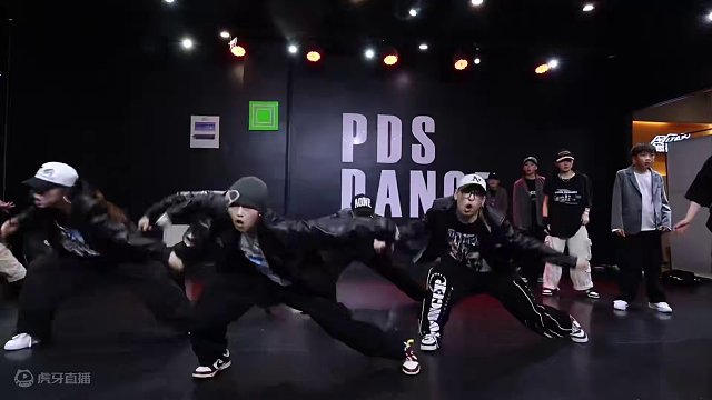 动作大到五个人把教室填满#sumi编舞 #原创编舞