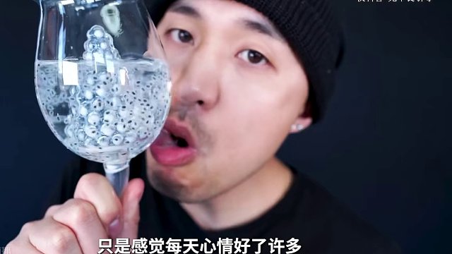 如果你还没品尝过这份来自大自然的礼物，可以尝试来一箱#白桦树汁 #白桦树 #饮品 #科普一下 #白桦