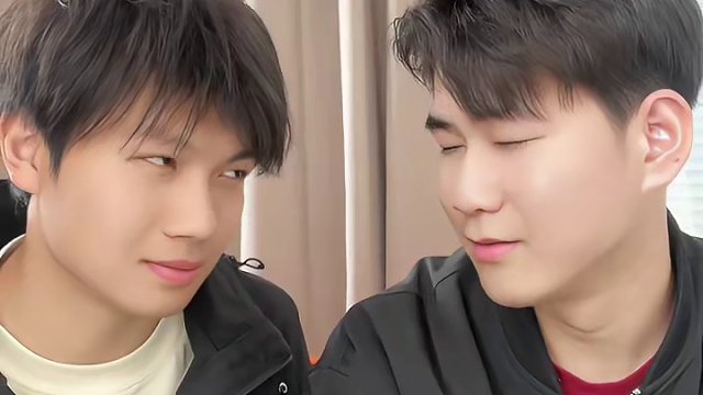 #办公室游戏 #我的逗比同事 #睁眼挑战