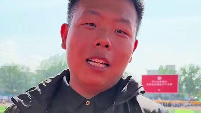 山西农业大学运动会开幕式舞龙舞狮表演 #山西农业大学 #运动会开幕式#舞龙舞狮 ，传承非遗文化。