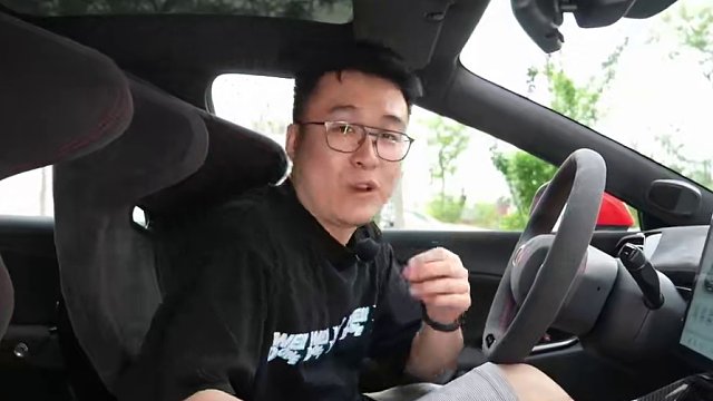 极狐阿尔法S5挑战7天暴改大揭秘内饰篇 功能奢华两手抓！物理按键蓄势待发！