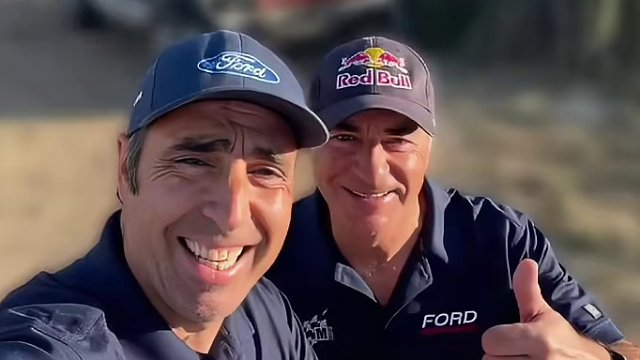 老赛恩斯官宣回归福特车队 老将卡洛斯·赛恩斯官宣重返福特车队，将与纳尼·罗马搭档参加2025达喀尔拉